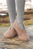 Gevilte DROPS slipper van �Eskimo�.