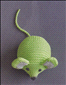 Gebreide groene knuffelmuis ....
